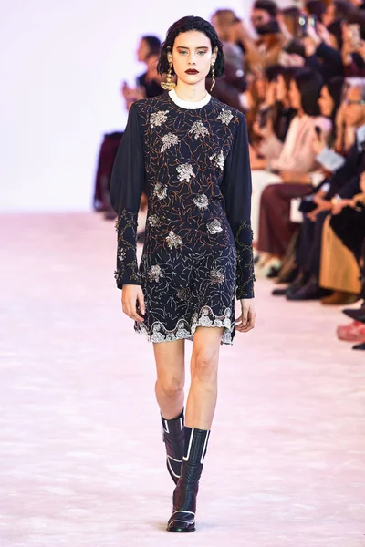 Look 52